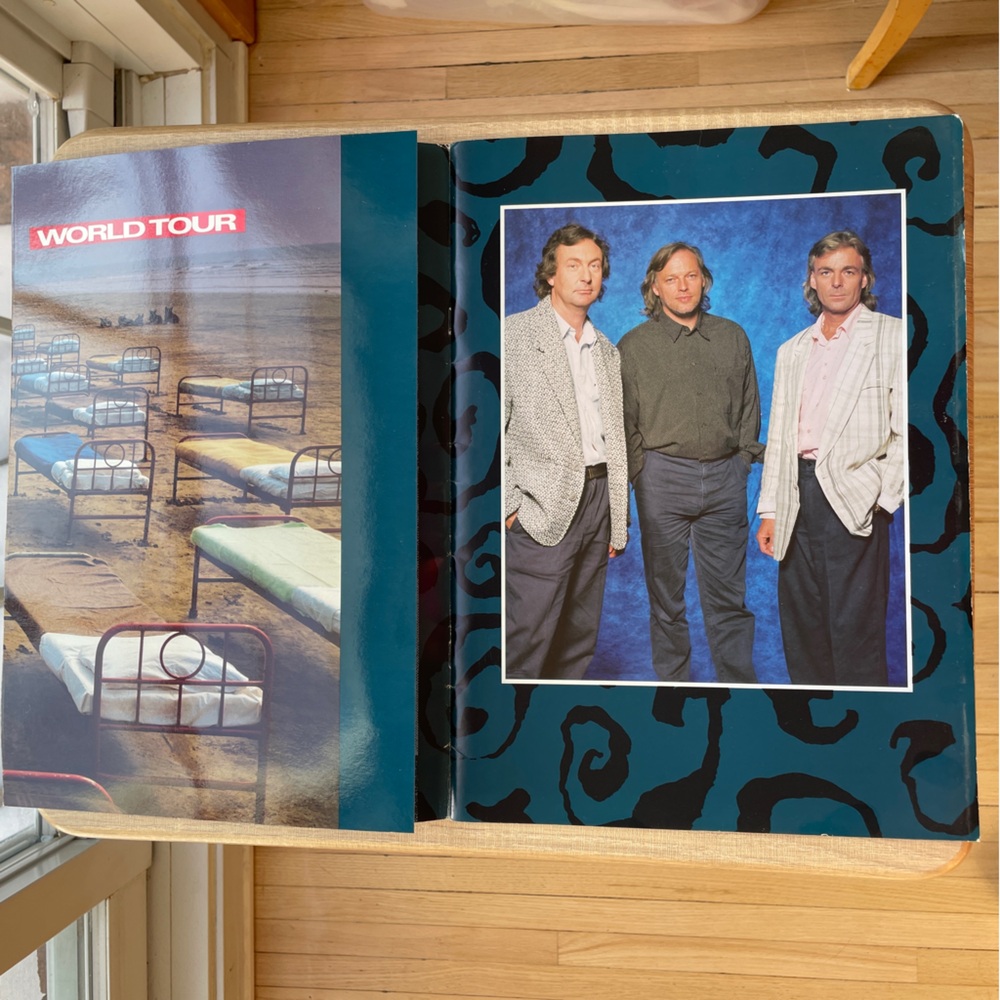 Pink Floyd 1987 tour program - Picture 4 of 15